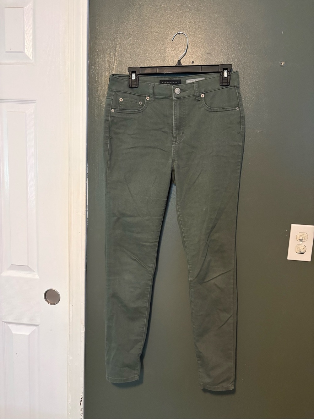 Aeropostale Olive Green Skinny Jeggings